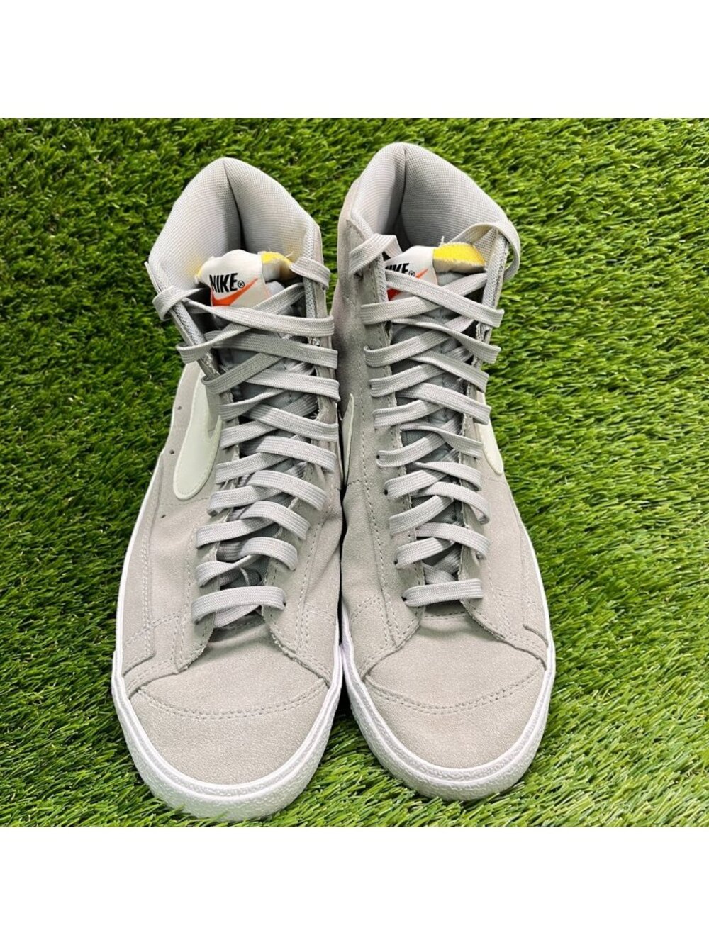 Nike Blazer Mid '77 Mens Size 8.5 Gray White Athletic Walking Shoes Sneakers